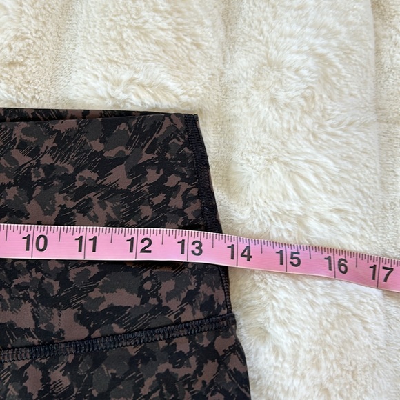 Lululemon Wunder under High rise brown blk grey animal print 28”  leggings 8 - Picture 9 of 14